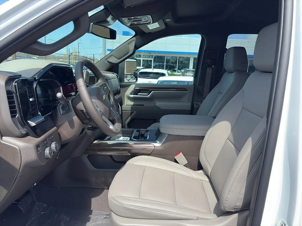 New 2026 Summit White Chevrolet LT image 8