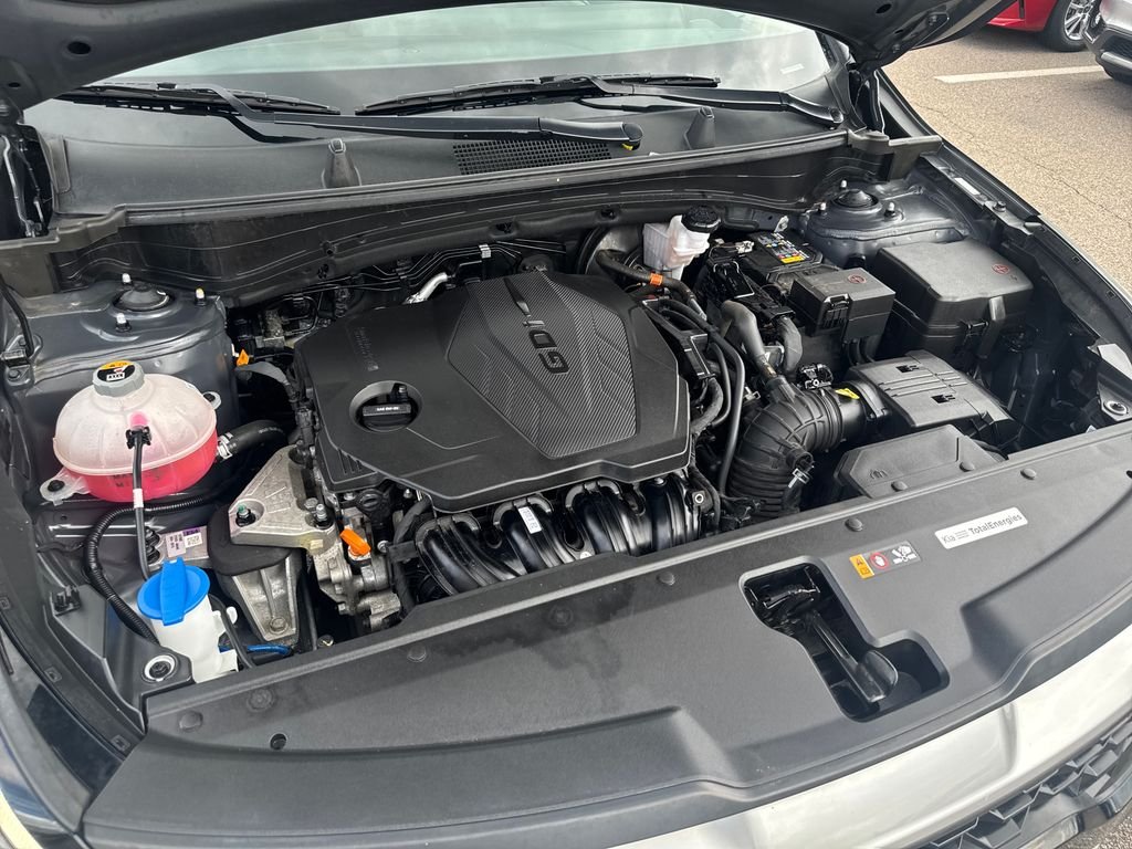 Used 2024 Black Kia LX image 46