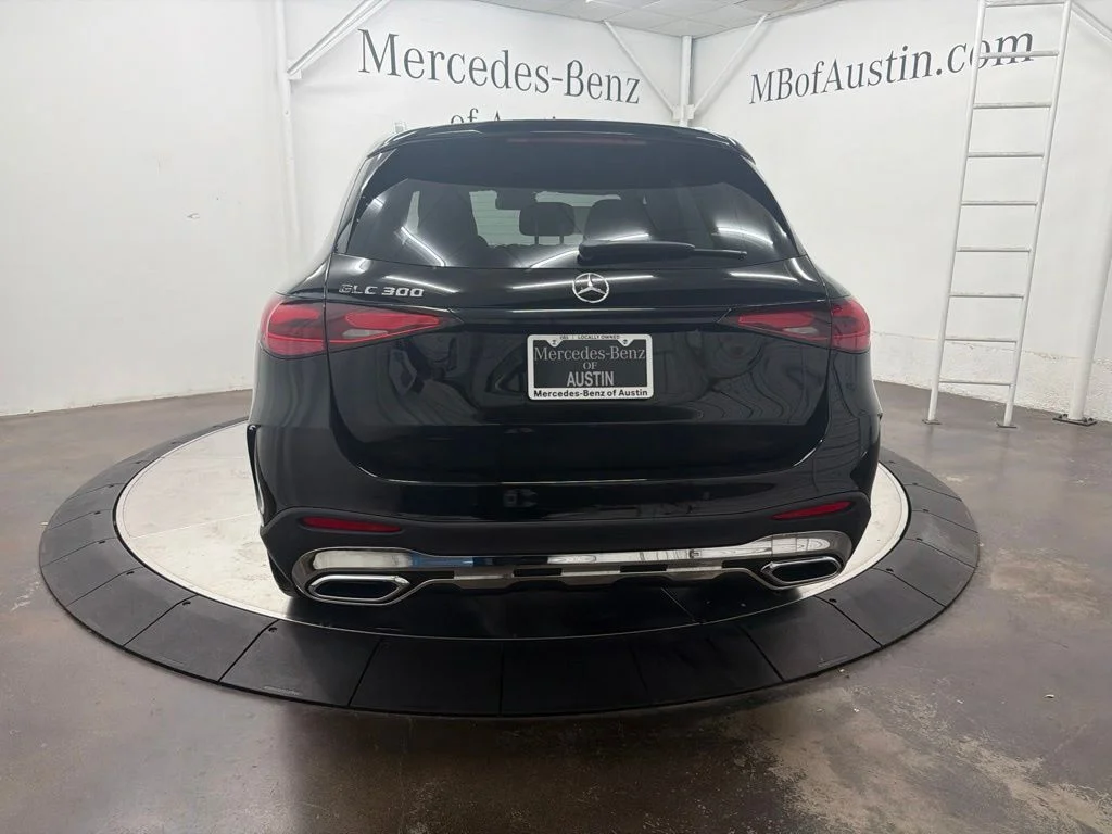 New 2027 Black Mercedes-Benz GLC 300 image 6