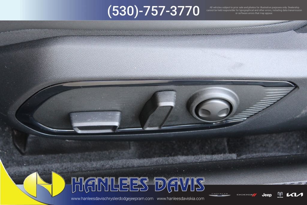 New 2026 Diamond Black Crystal Pearlcoat Dodge R/T image 13