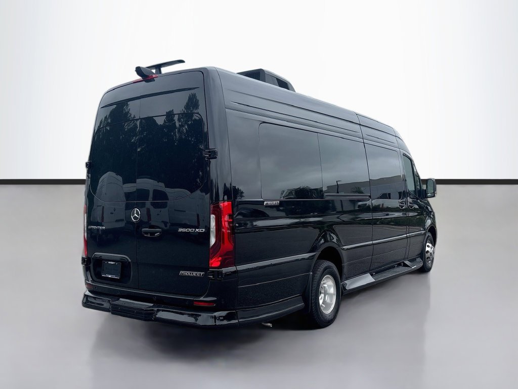 New 2026  Mercedes-Benz Midwest Business Class J Club image 4
