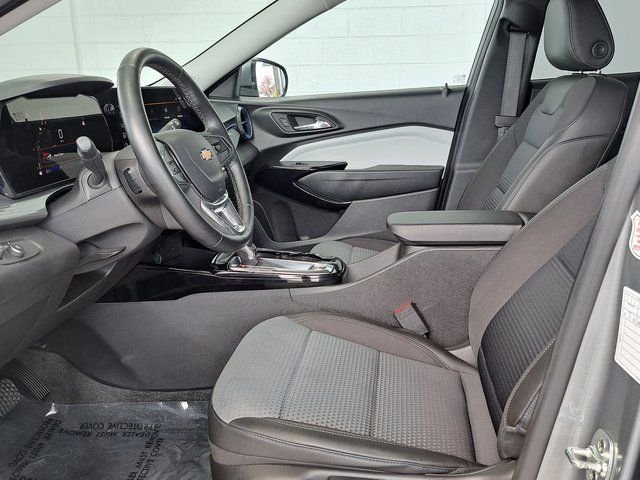Used 2025 Gray Chevrolet LT image 22