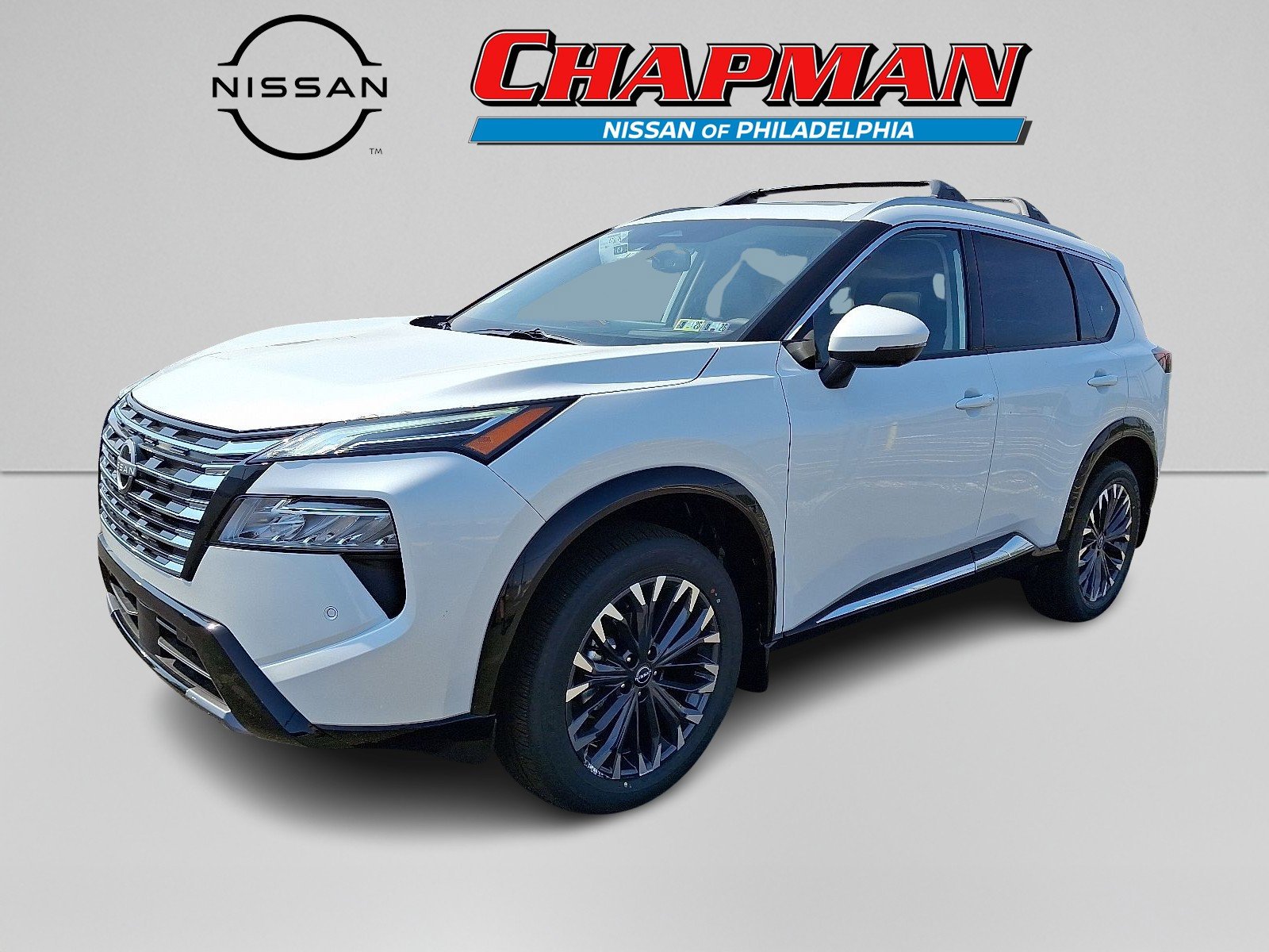 2026 Nissan Rogue Platinum photo 2