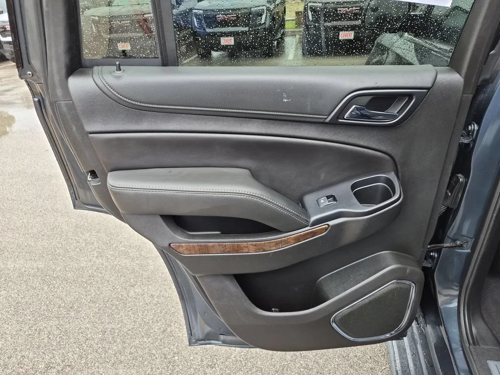 Used 2019 SHADOW GRAY METALLIC Chevrolet LT image 35