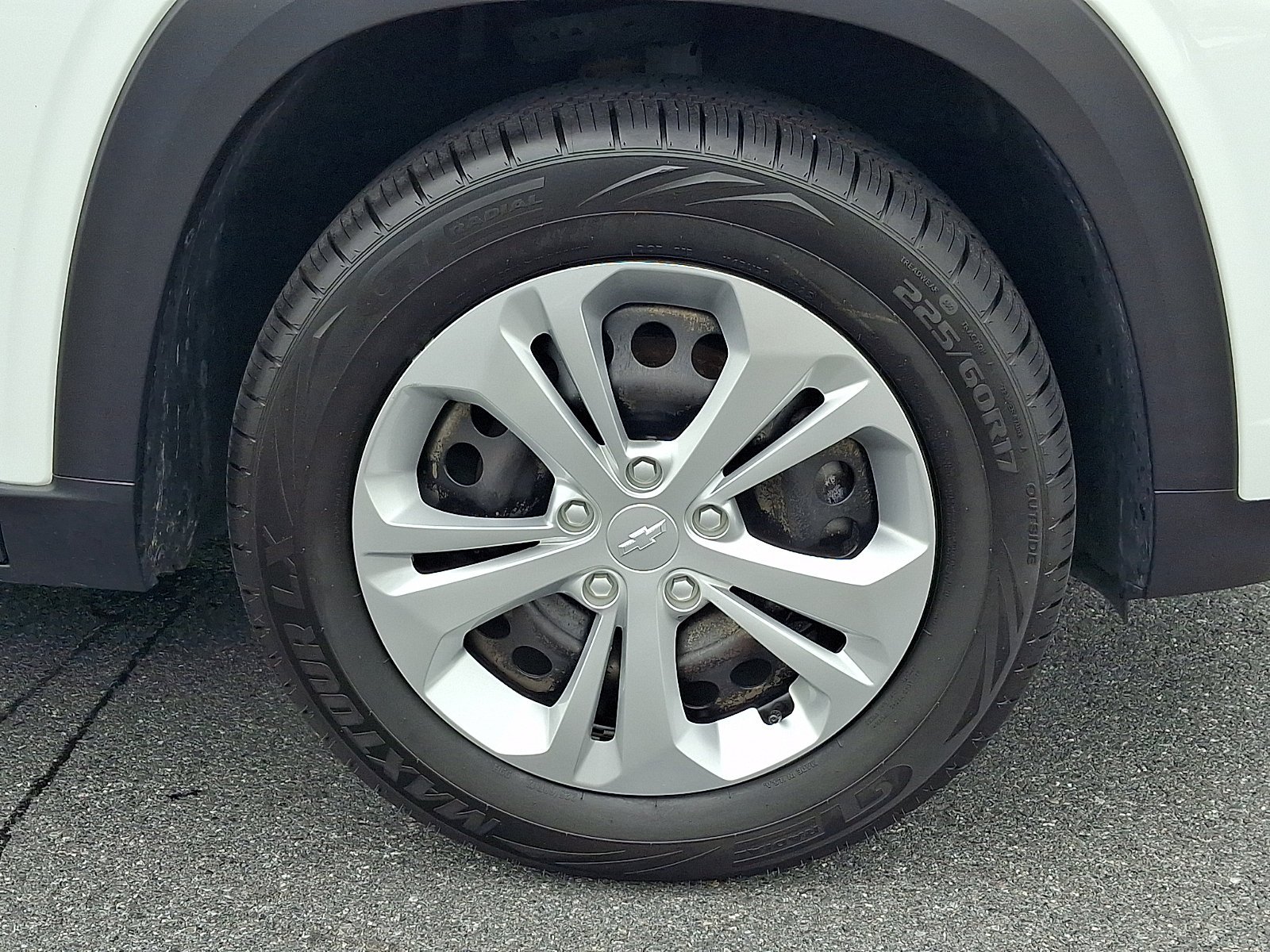 2024 Chevrolet Trax LS - Photo 8
