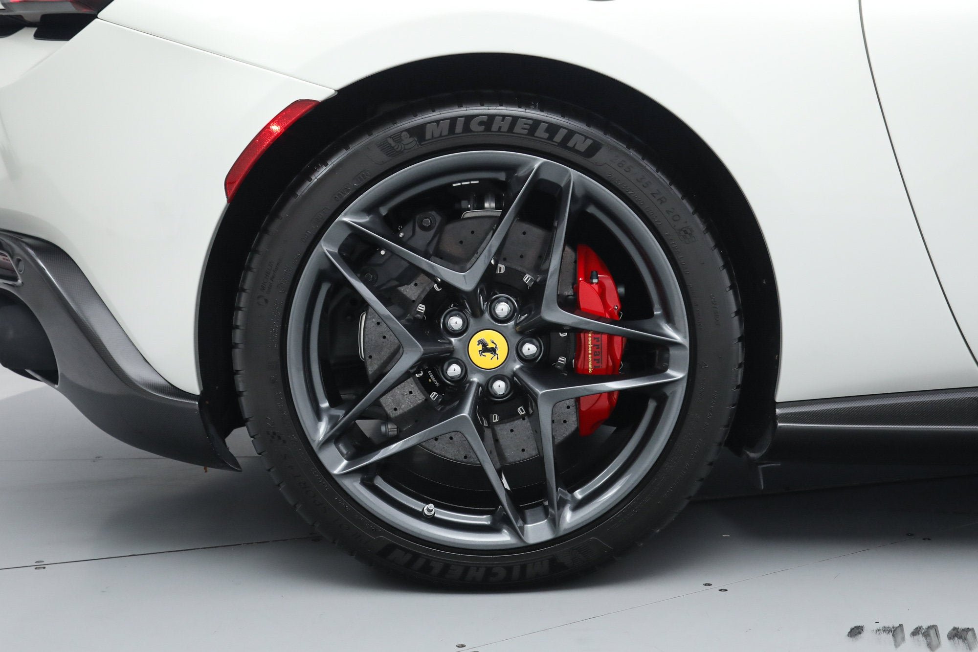 Certified Used 2025 Bianco Italia Ferrari  image 40