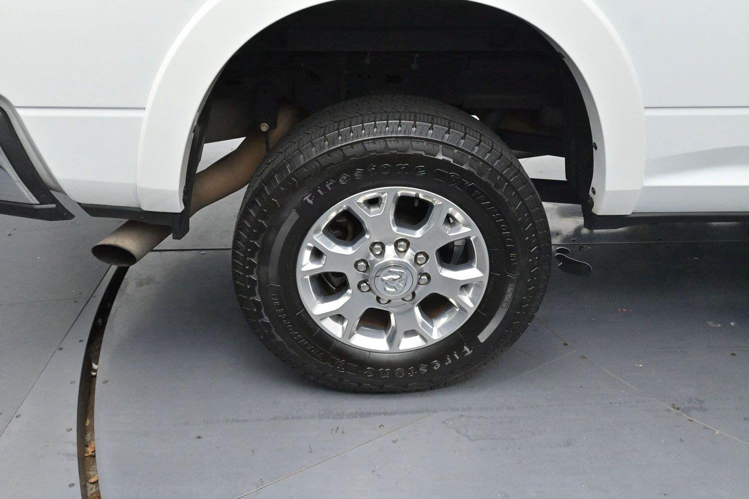 Used 2022 Bright White Clearcoat Ram Laramie image 35