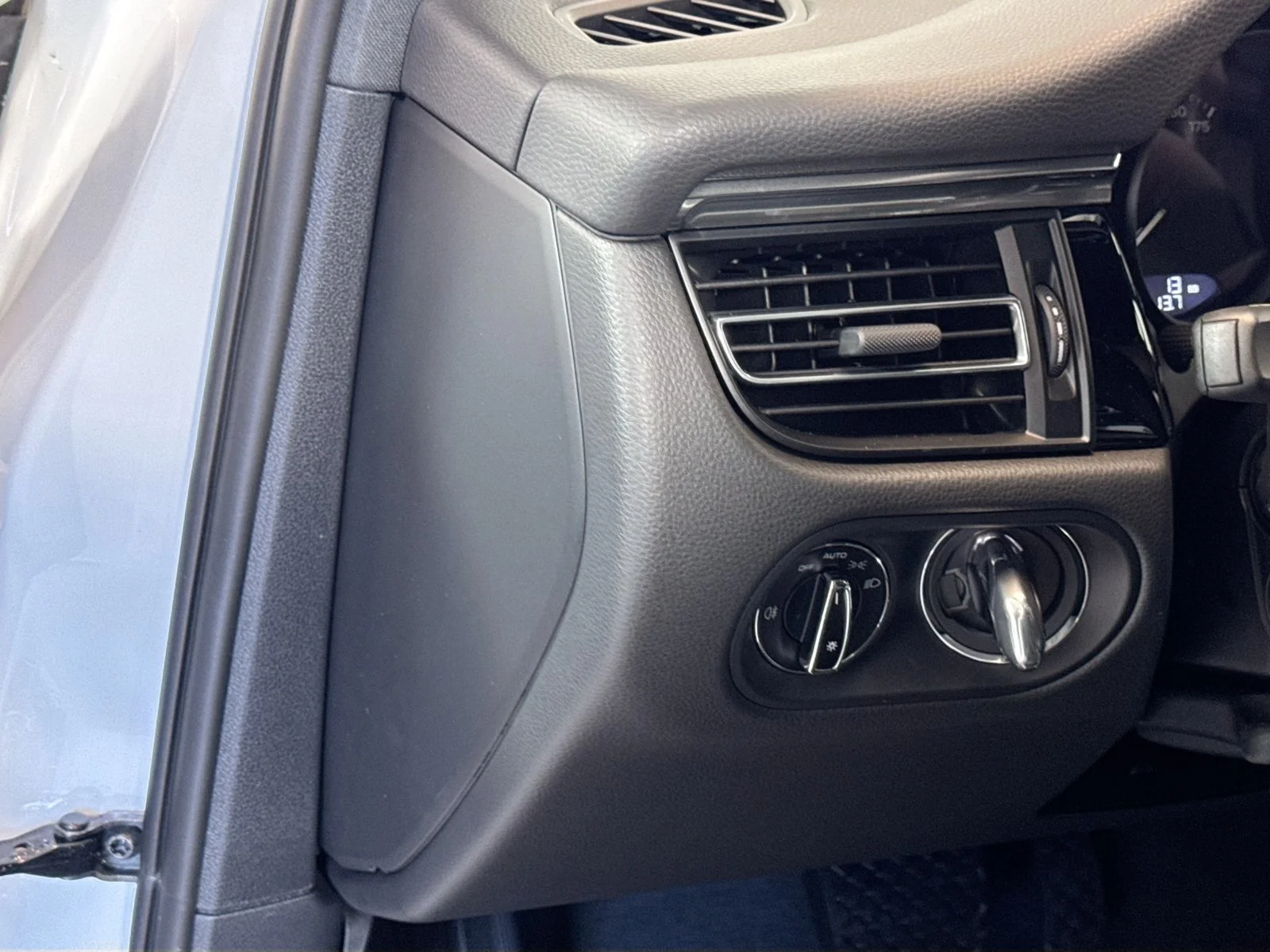 Used 2026 White Porsche  image 13