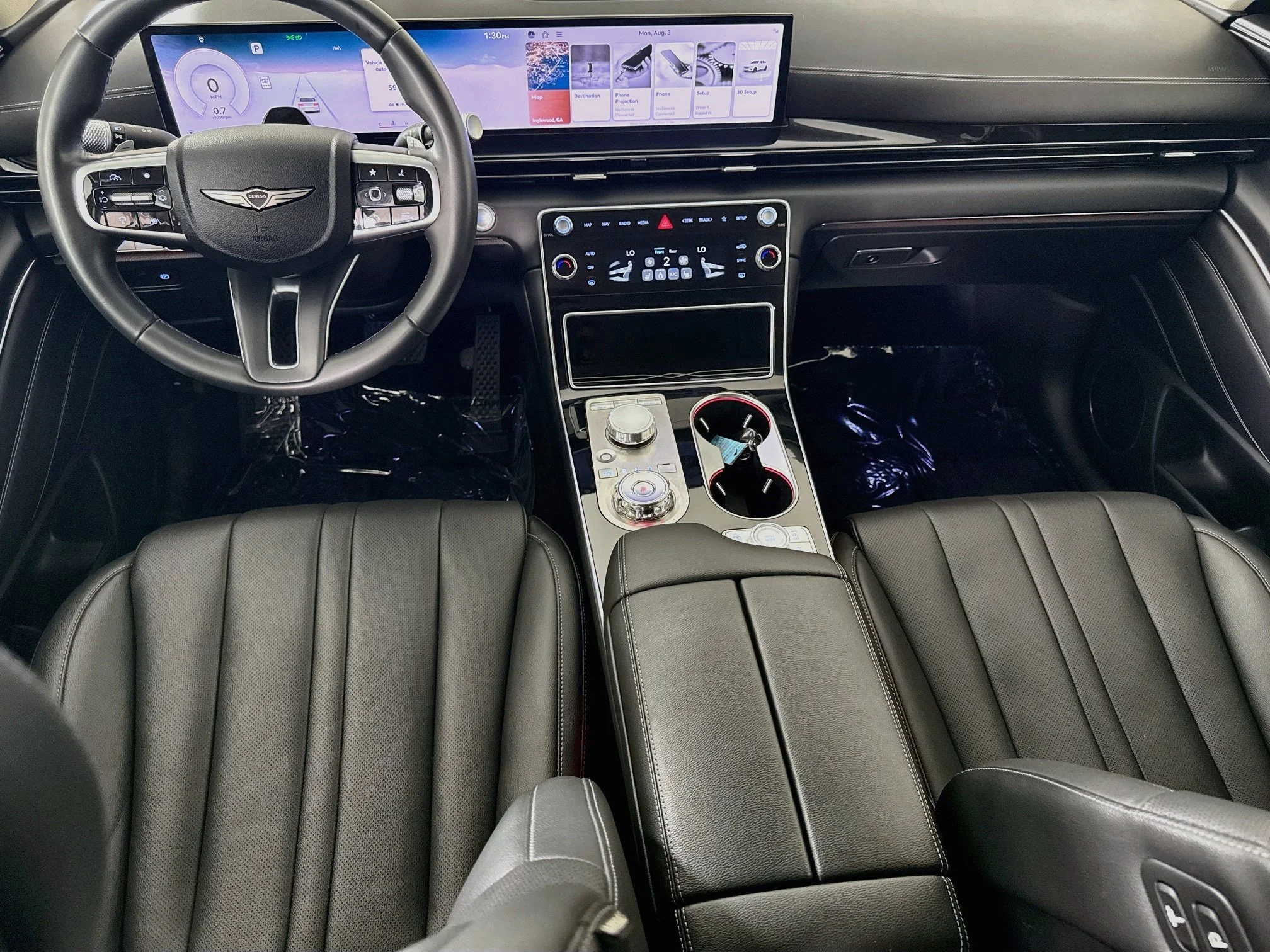 Used 2025 White Genesis 2.5T Standard image 24