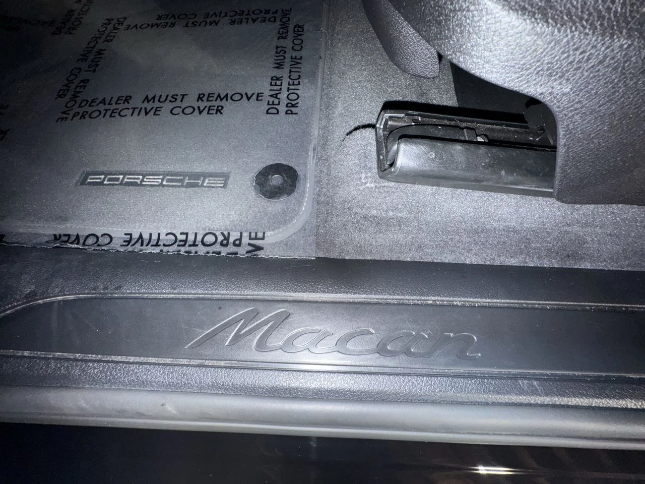 2024 Porsche Macan Base - Photo 19