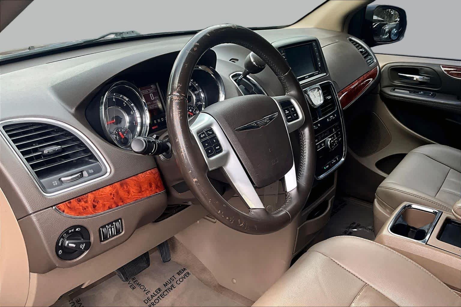 Used 2016 Deep Cherry Red Crystal Pearlcoat Chrysler Touring image 18