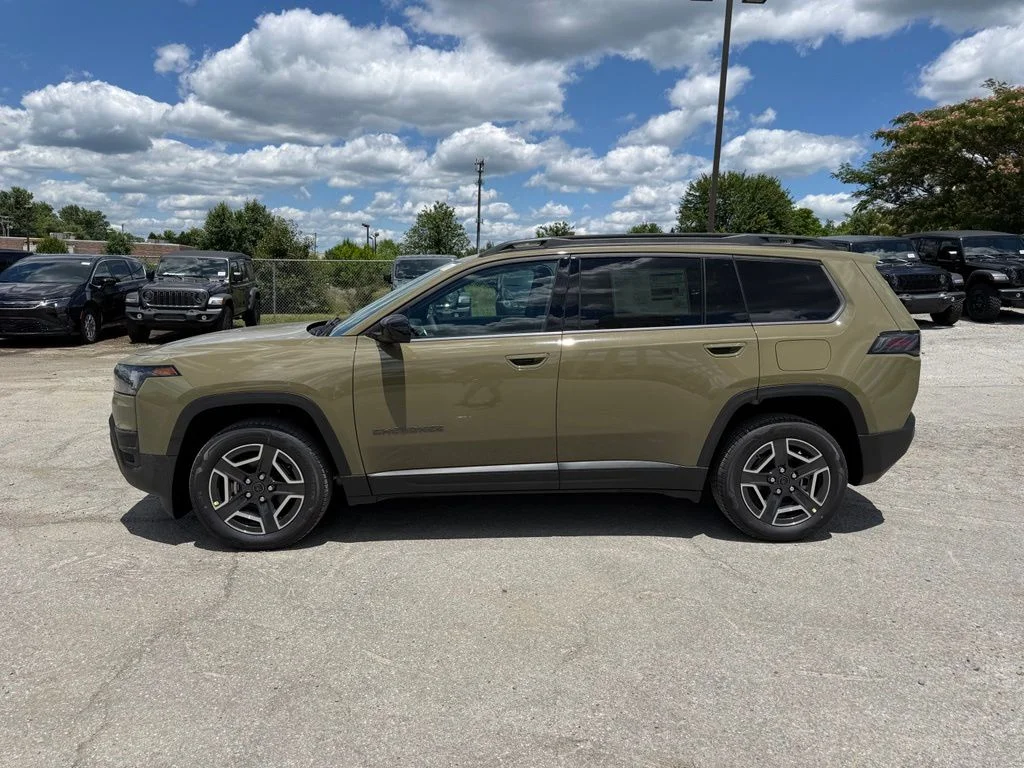 New 2026 41 Jeep Laredo image 9