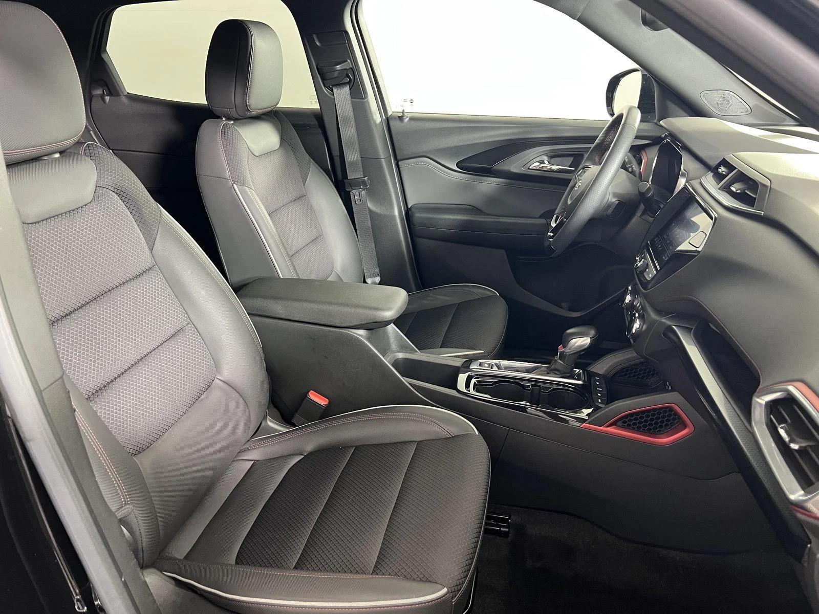 Used 2023 Mosaic Black Metallic Chevrolet RS image 21