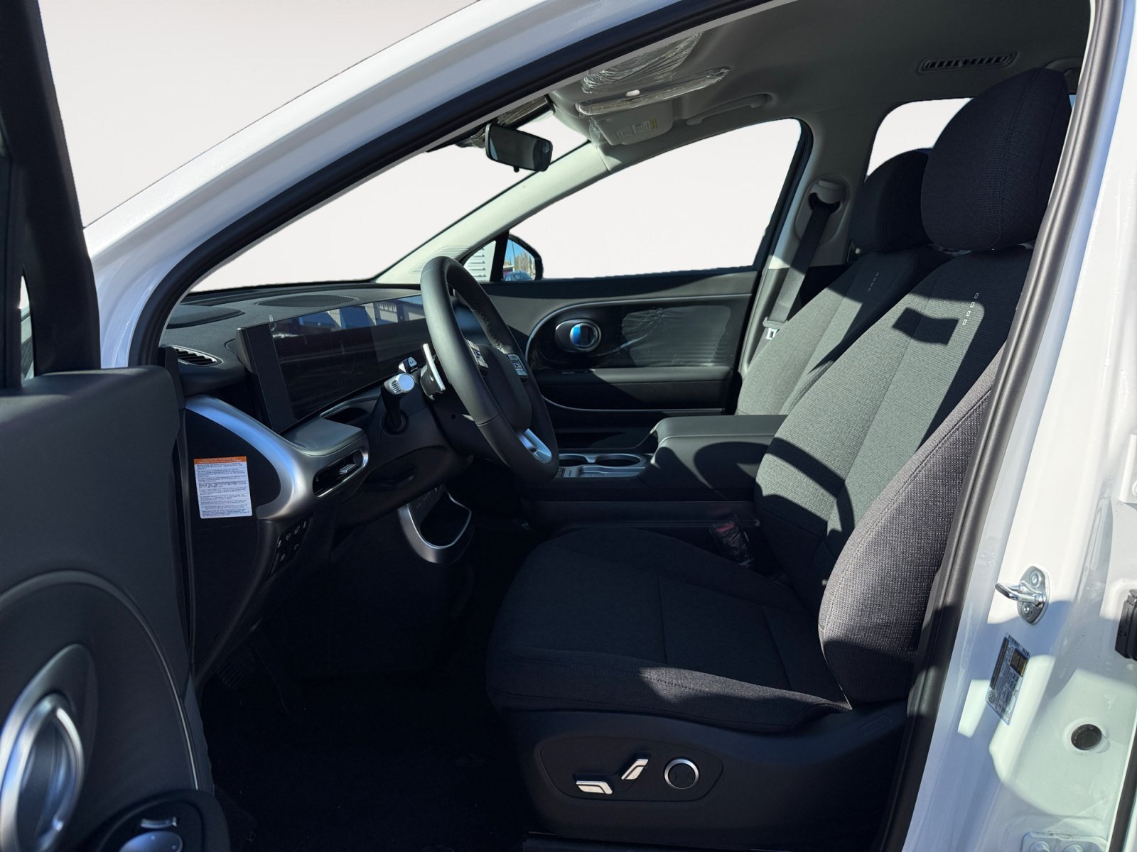 New 2026 Snow White Pearl Hyundai SE image 10