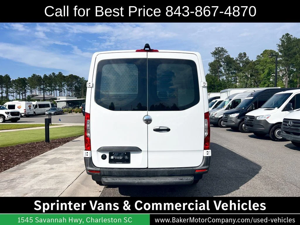 Used 2020 White Freightliner Base image 16