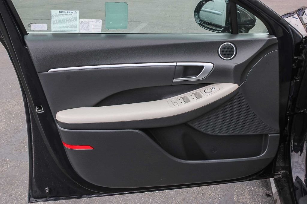 Certified Used 2025 Blue Hyundai SEL image 23