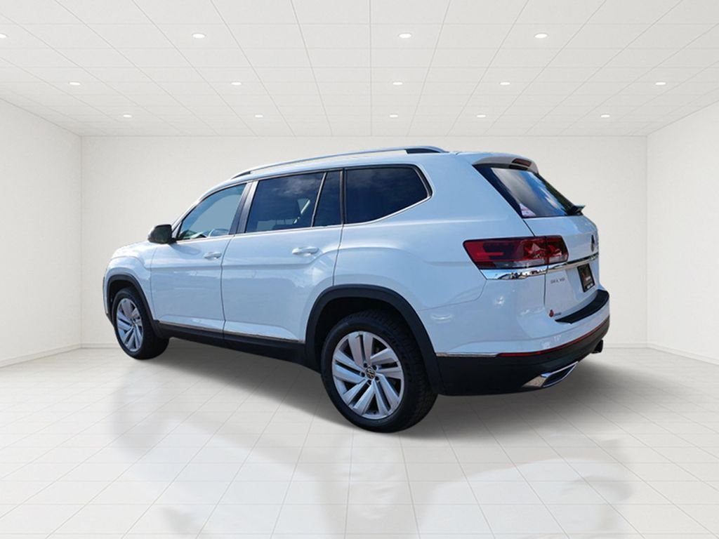 Certified Used 2021 White Volkswagen SEL image 4