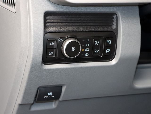 New 2026 Carbonized Gray Metallic Ford F-250® XLT image 30