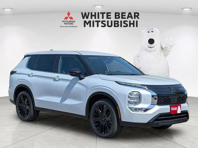 2026 Mitsubishi Outlander LE S-AWC's photo