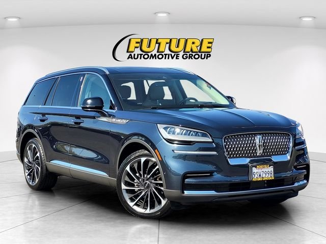 Used 2023 Blue Lincoln Reserve image 1