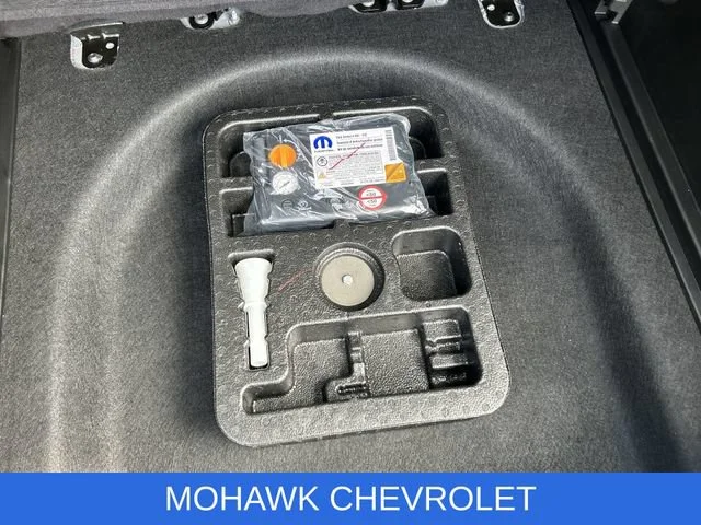 Used 2024 Black Jeep Limited 4x4 image 36