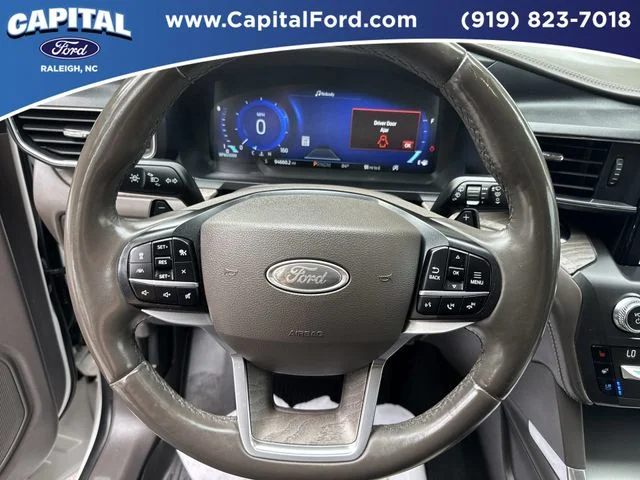 Used 2020 White Ford Platinum image 25