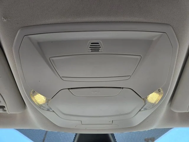 Used 2018 Gold Ford SE image 25