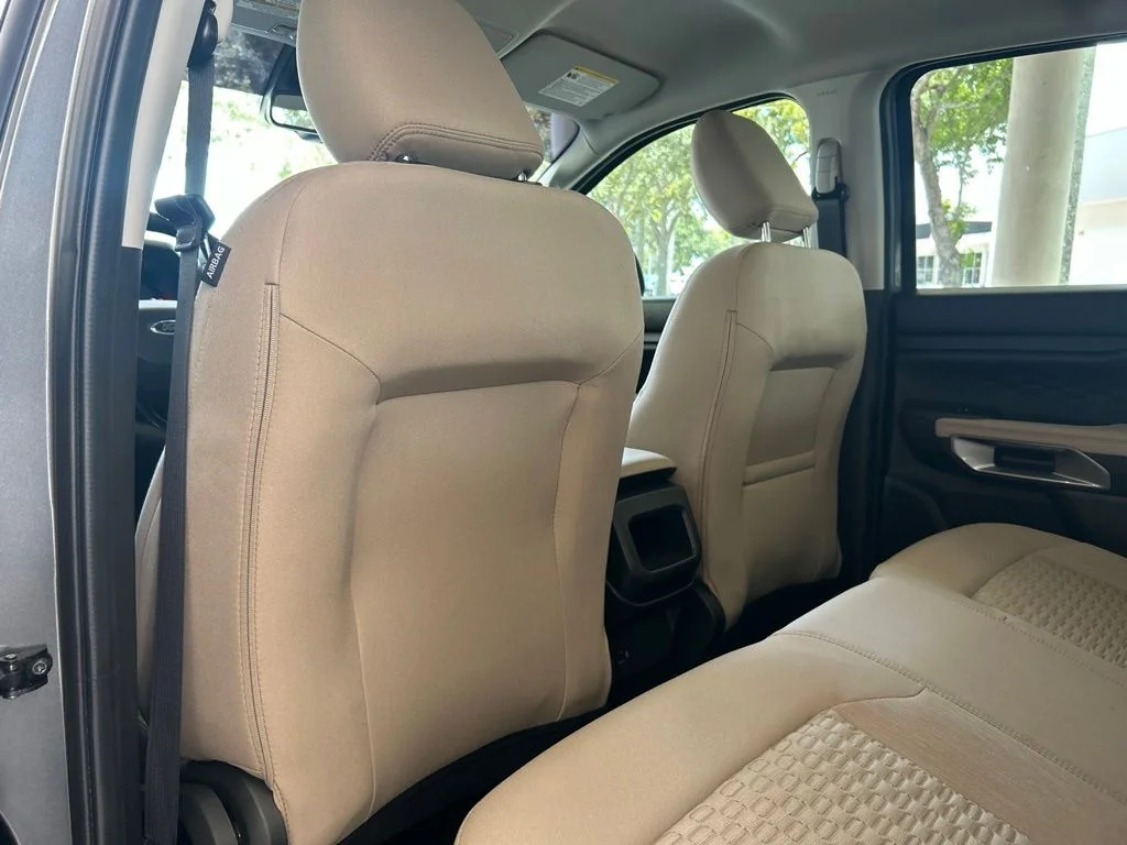 Used 2025 Gray Ford XLT image 32