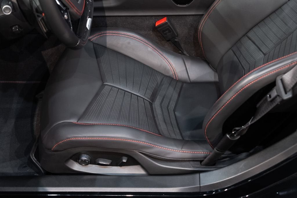 Used 2025 Black Chevrolet Z06 image 23