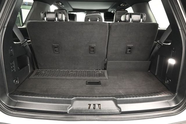 Used 2020 White Ford Limited image 9