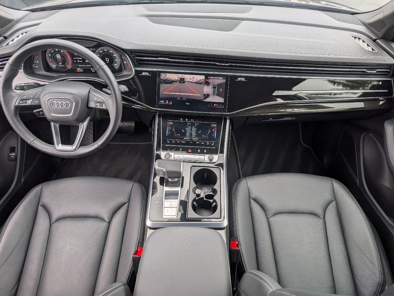 Used 2025 Mythos Black Metallic Audi 55 Premium Plus image 11