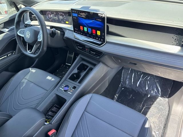 New 2026 White/off-white Volkswagen 2.0T SE R-Line Black image 32