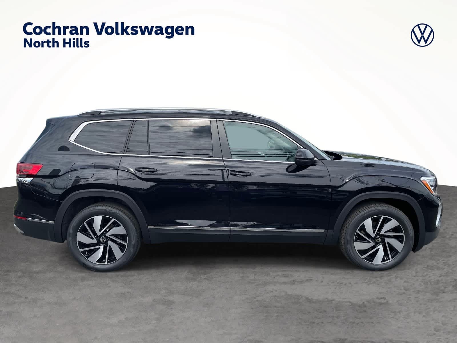 New 2026 Deep Black Pearl Volkswagen 2.0T SEL image 2