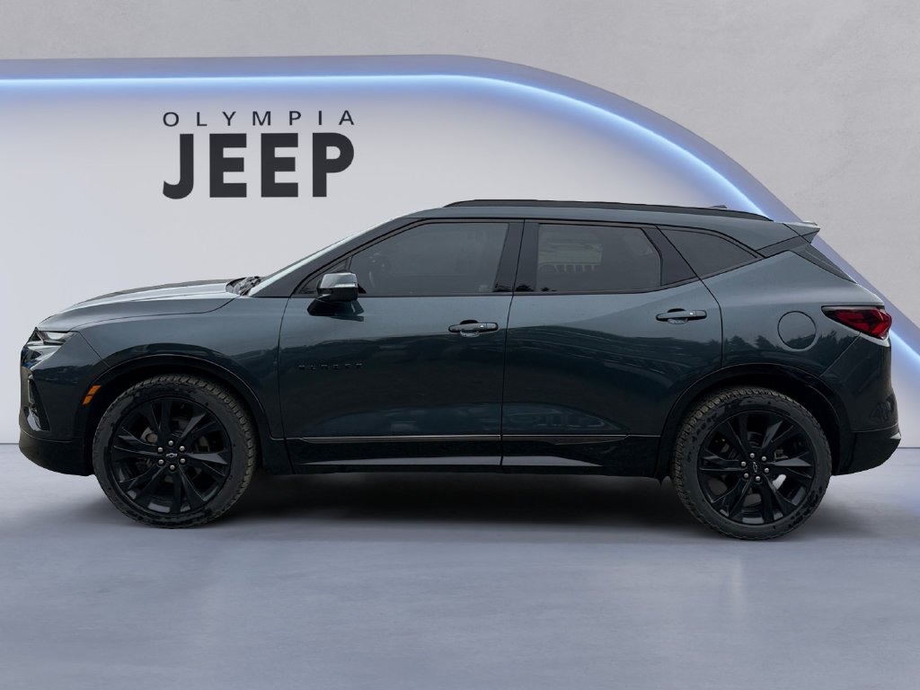 Used 2019 Gray Chevrolet RS image 2