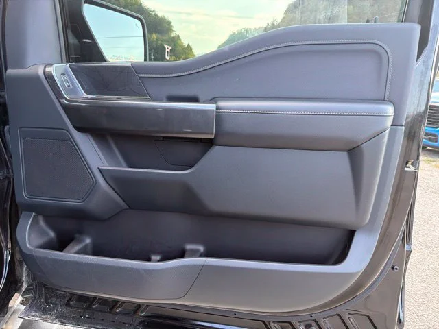 Used 2021 Black Ford XLT image 31