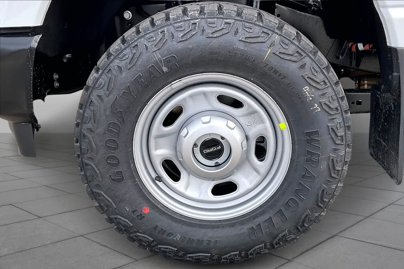 New 2026 Oxford White Ford F-250® XL image 11