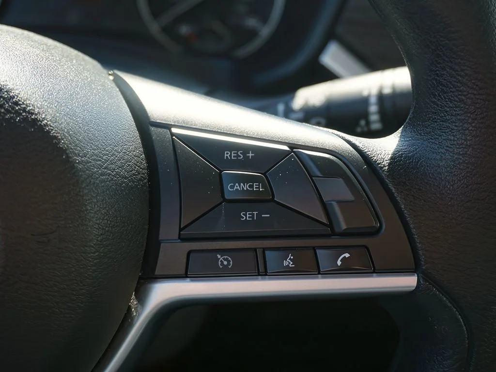 2025 Nissan Altima SV - Photo 26