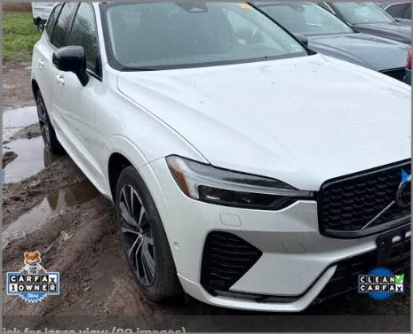 2024 Volvo XC60 B5 Plus Dark Theme AWD's photo
