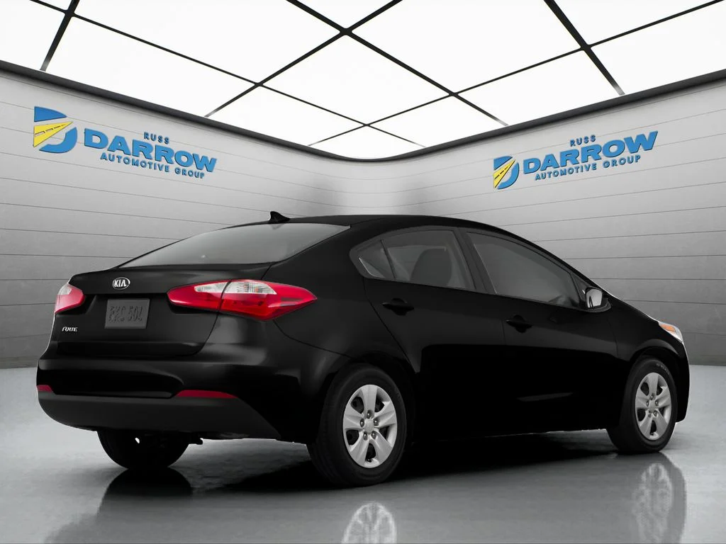 Used 2016 Black Kia LX image 3
