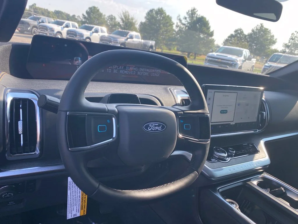 New 2027 Agate Black Metallic Ford Tremor® image 17
