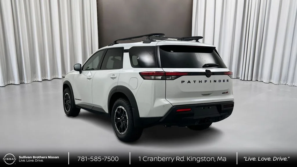 New 2026 Everest White Pearl TriCoat Nissan Rock Creek® image 7
