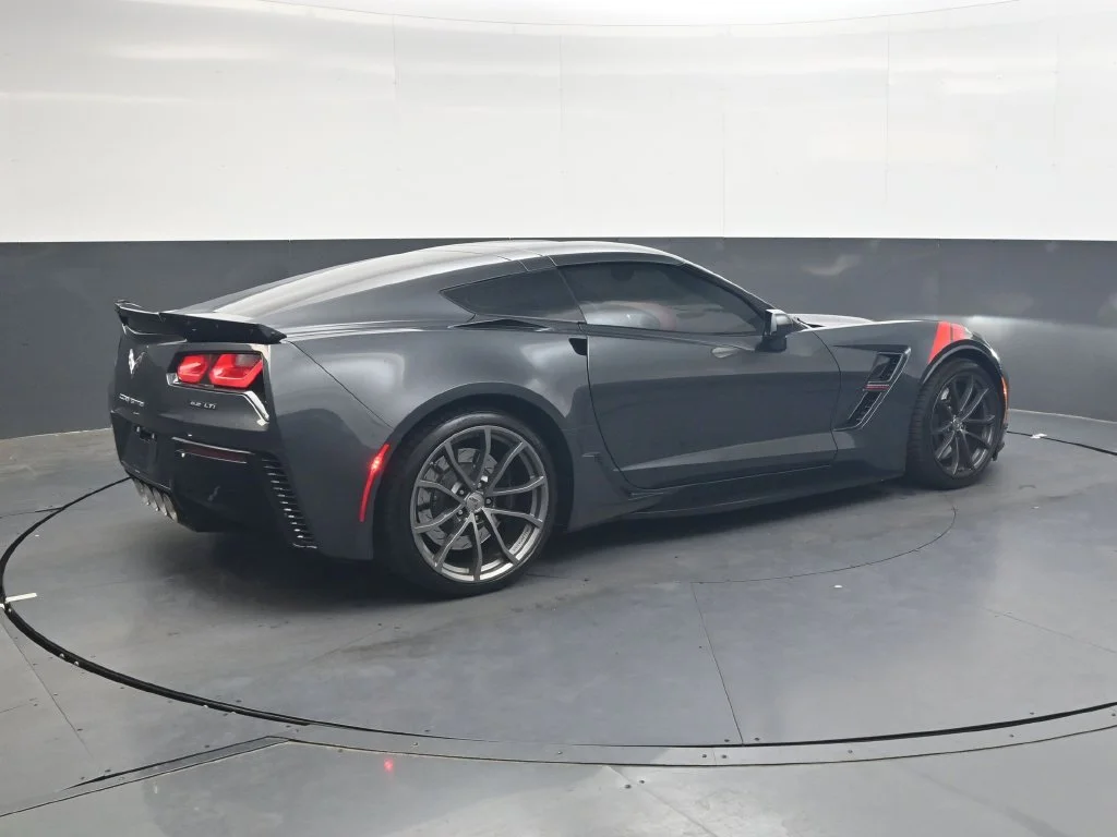 Used 2017 Gray Chevrolet Grand Sport image 4