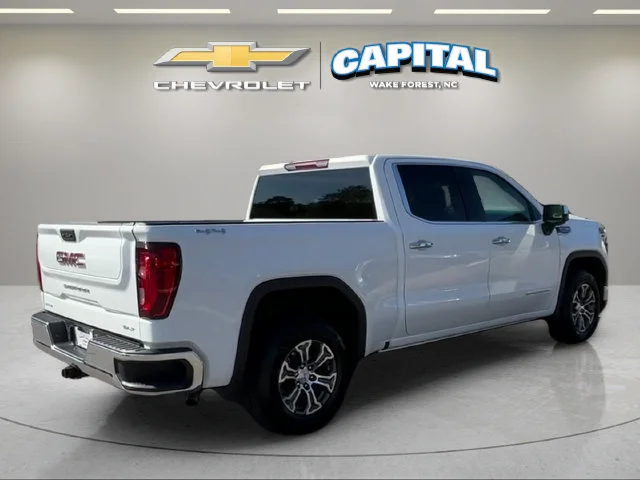 Used 2025 White GMC SLT image 5