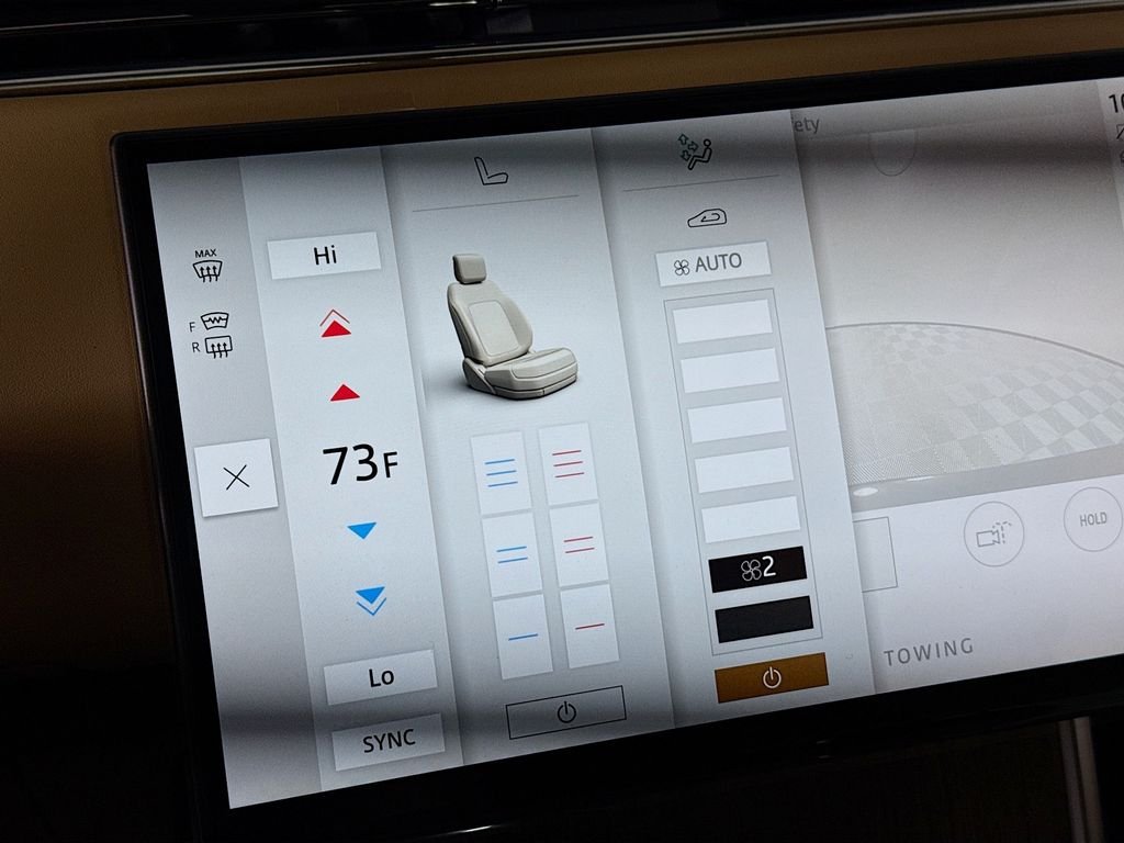 New 2026 Santorini Black Land Rover SE image 17