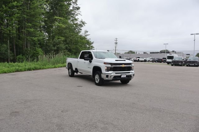 Used 2024  Chevrolet LT image 11
