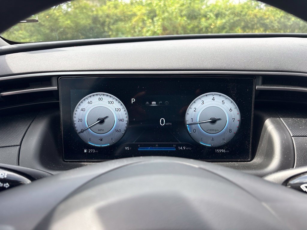 Used 2024 Green Hyundai SEL image 21
