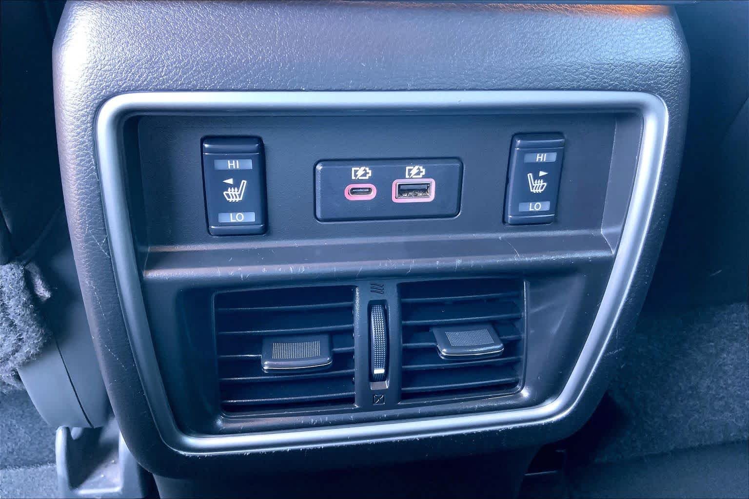 Used 2022 Scarlet Ember Tintcoat Nissan Platinum image 35