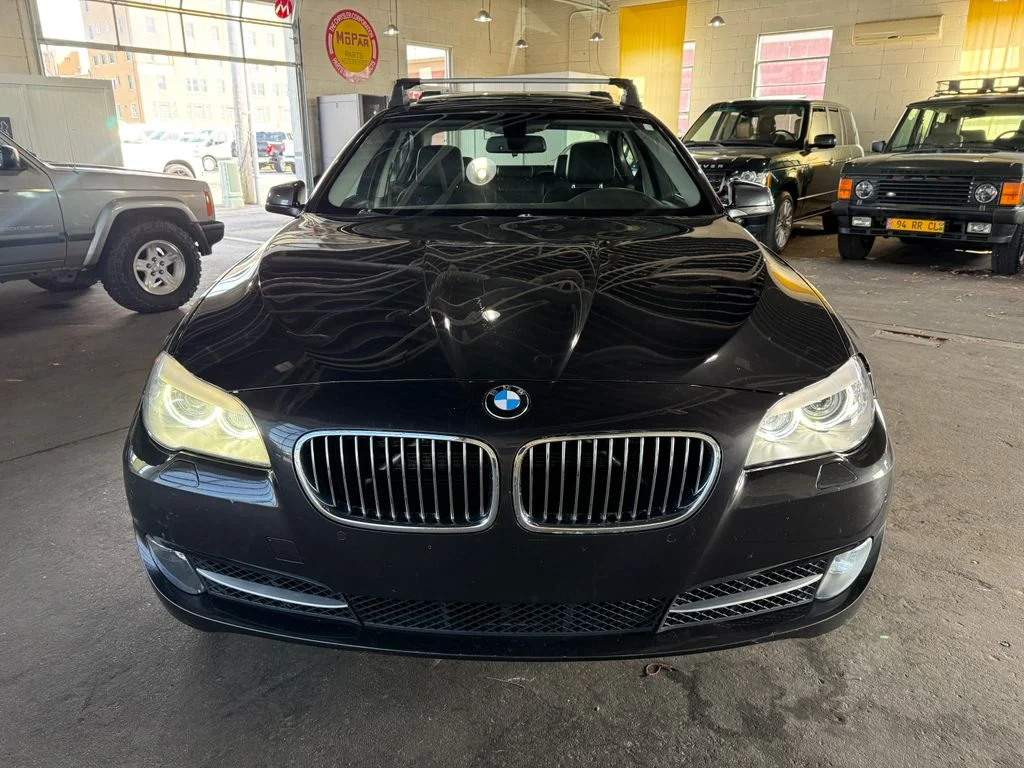 Used 2013 Gray BMW 528i image 32