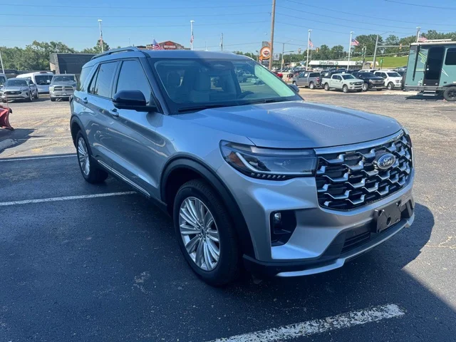 2025 Ford Explorer Platinum