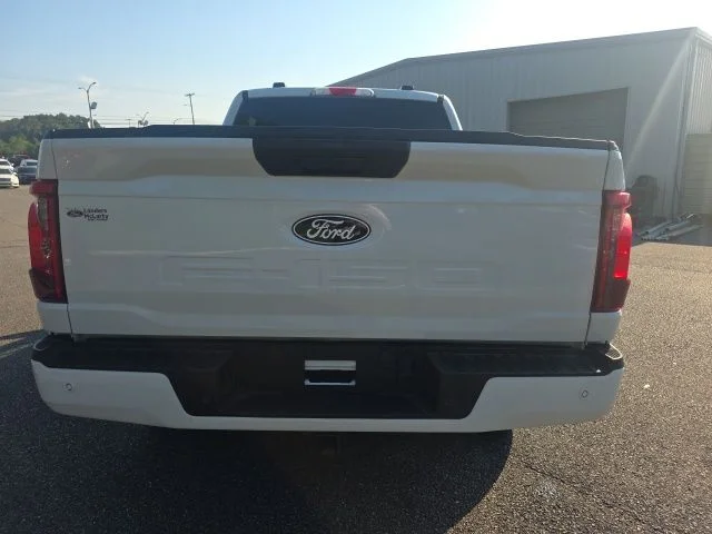 Used 2026 White Ford XLT image 9